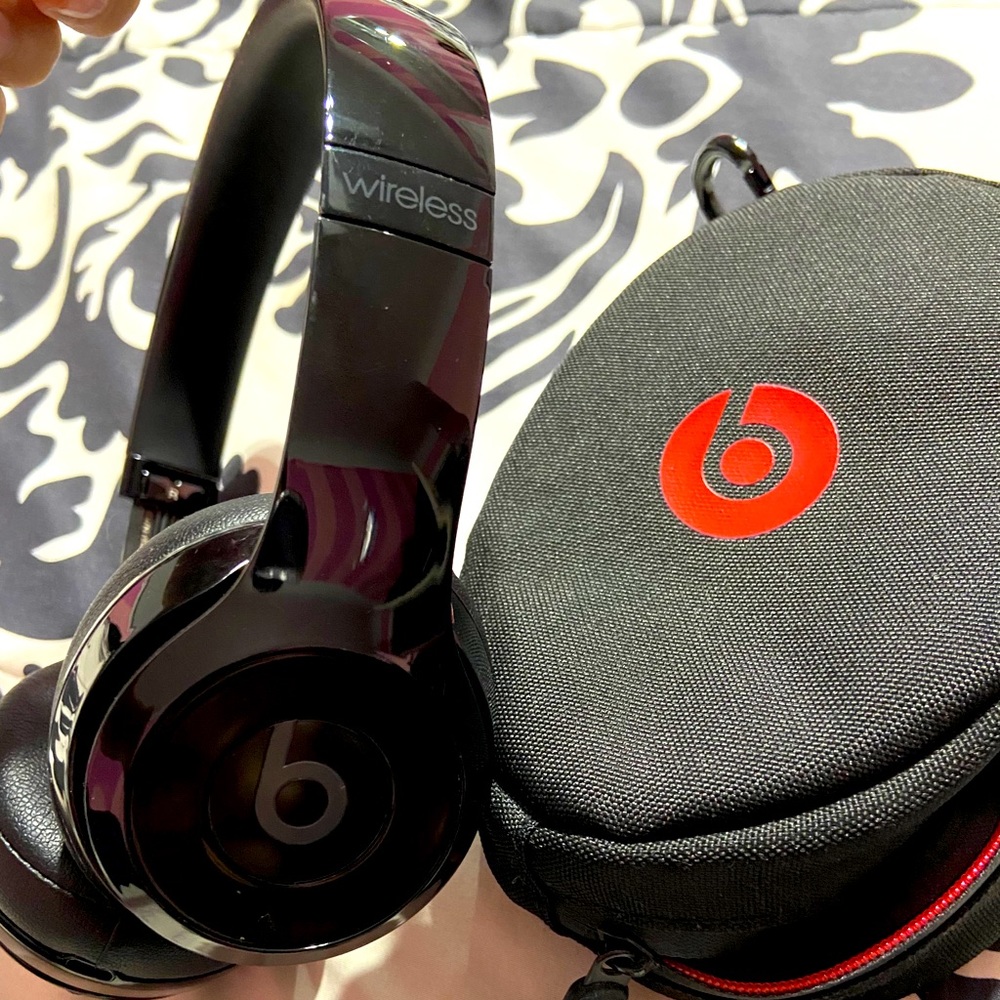 Beats solo 3 wireless